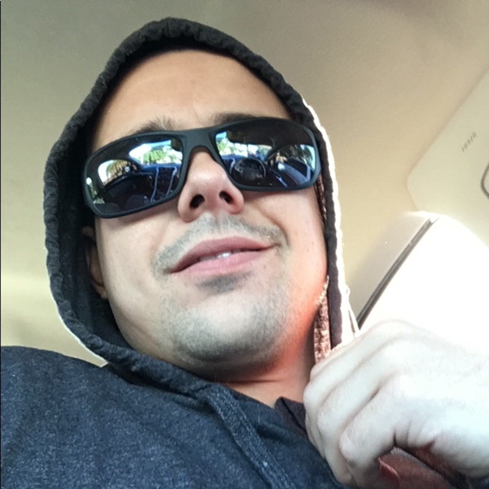 Meet your Posher, Kenny